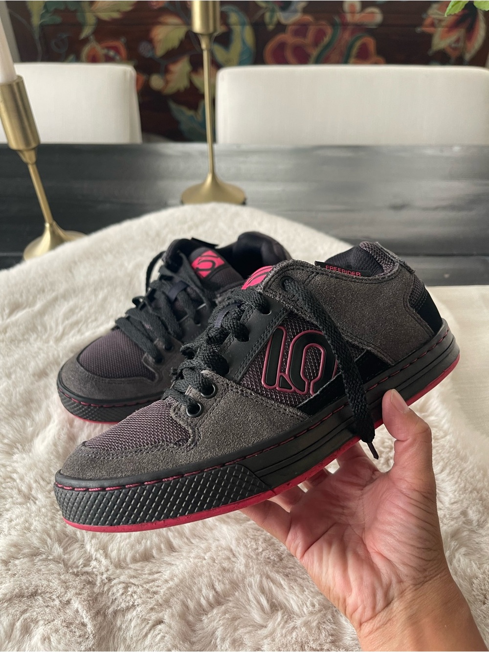 Adidas five ten shoes womens sz 6.5 - Picture 6 of 8